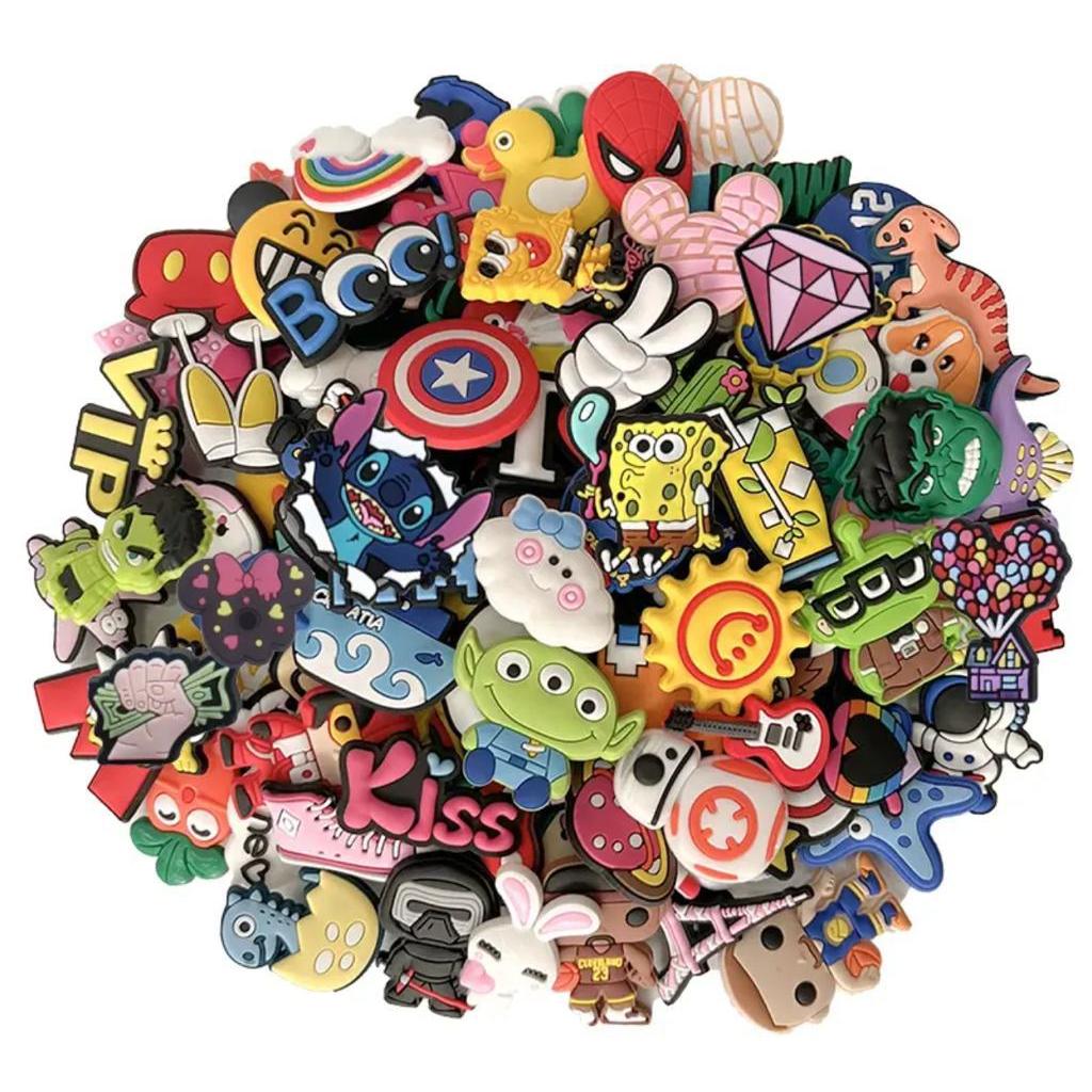 TOUS LES PIN’S